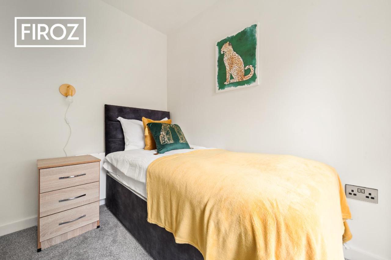 Spacious 4 Bedroom 3 Bath House For Families & Contractors With Free Parking, Fast Wi-Fi & Netflix By Firoz Property Management Leeds  Dış mekan fotoğraf