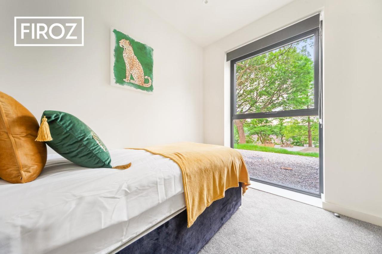 Spacious 4 Bedroom 3 Bath House For Families & Contractors With Free Parking, Fast Wi-Fi & Netflix By Firoz Property Management Leeds  Dış mekan fotoğraf