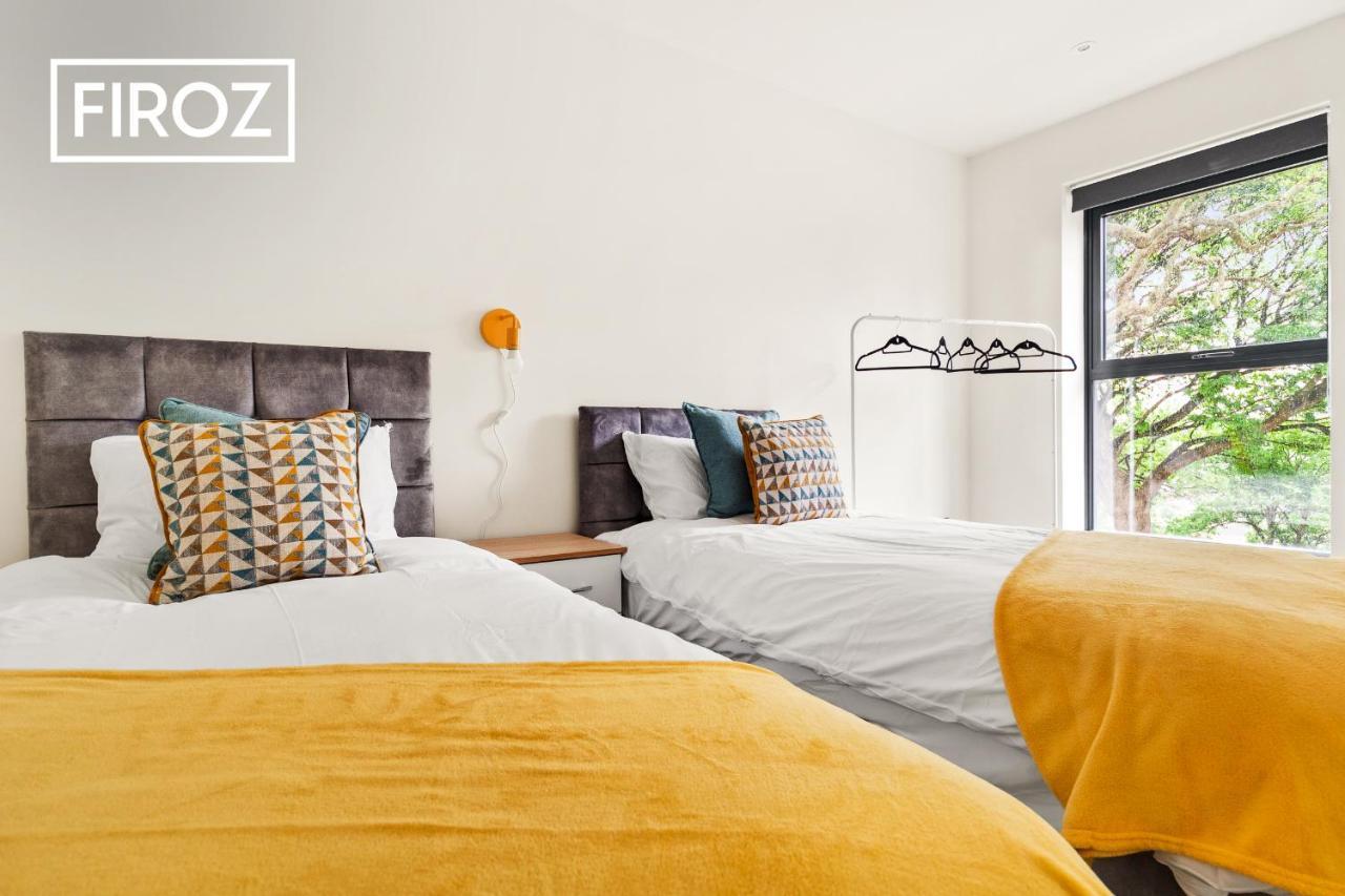 Spacious 4 Bedroom 3 Bath House For Families & Contractors With Free Parking, Fast Wi-Fi & Netflix By Firoz Property Management Leeds  Dış mekan fotoğraf
