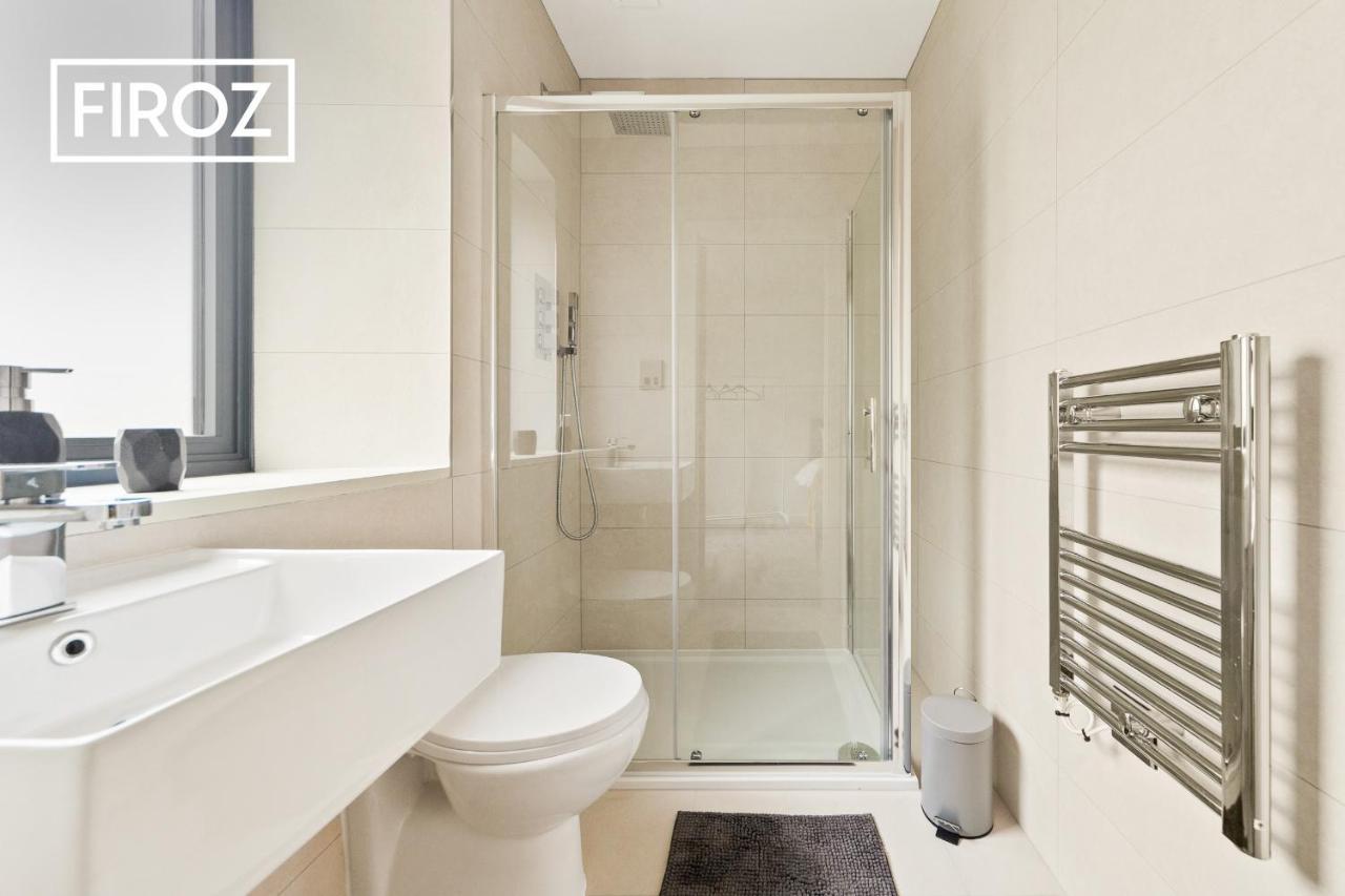 Spacious 4 Bedroom 3 Bath House For Families & Contractors With Free Parking, Fast Wi-Fi & Netflix By Firoz Property Management Leeds  Dış mekan fotoğraf