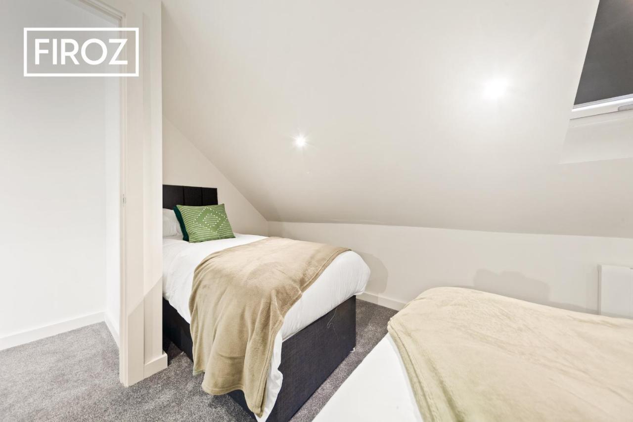 Spacious 4 Bedroom 3 Bath House For Families & Contractors With Free Parking, Fast Wi-Fi & Netflix By Firoz Property Management Leeds  Dış mekan fotoğraf