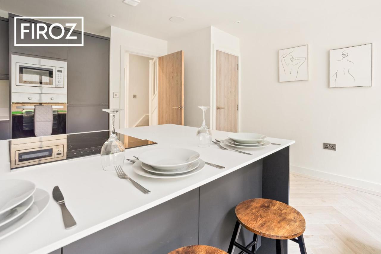 Spacious 4 Bedroom 3 Bath House For Families & Contractors With Free Parking, Fast Wi-Fi & Netflix By Firoz Property Management Leeds  Dış mekan fotoğraf