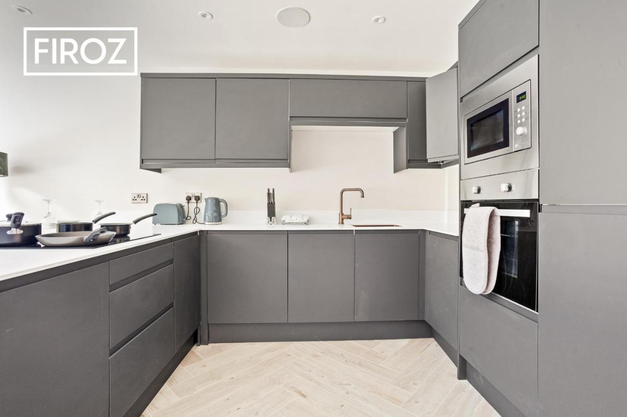 Spacious 4 Bedroom 3 Bath House For Families & Contractors With Free Parking, Fast Wi-Fi & Netflix By Firoz Property Management Leeds  Dış mekan fotoğraf