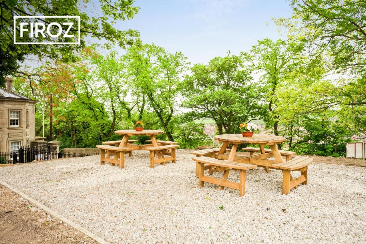 Spacious 4 Bedroom 3 Bath House For Families & Contractors With Free Parking, Fast Wi-Fi & Netflix By Firoz Property Management Leeds  Dış mekan fotoğraf